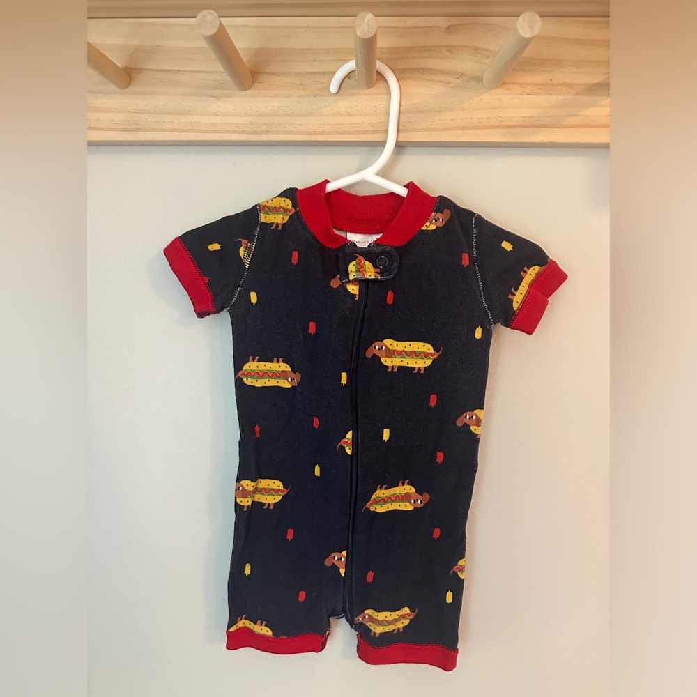 Hanna Andersson Hot Dog Shorts/Short Sleeve 100% Cotton Zip-up